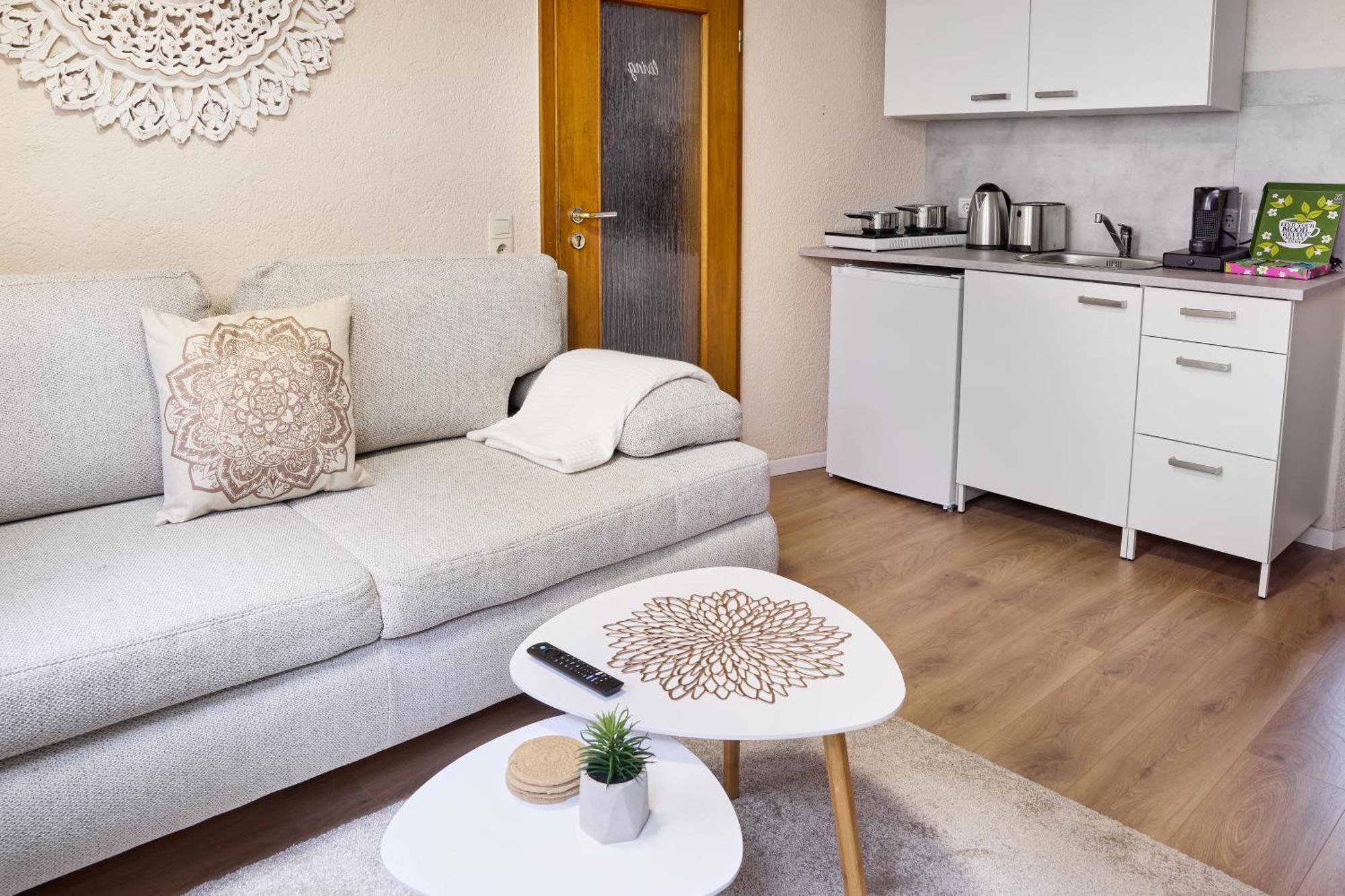 Hygge-Flats - Zentral Fuer 2-4 Personen, Wlan Apartment Heppenheim  Ngoại thất bức ảnh
